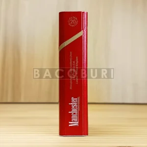 Manchester Red Queen รายระเอียดซองข้างขวา